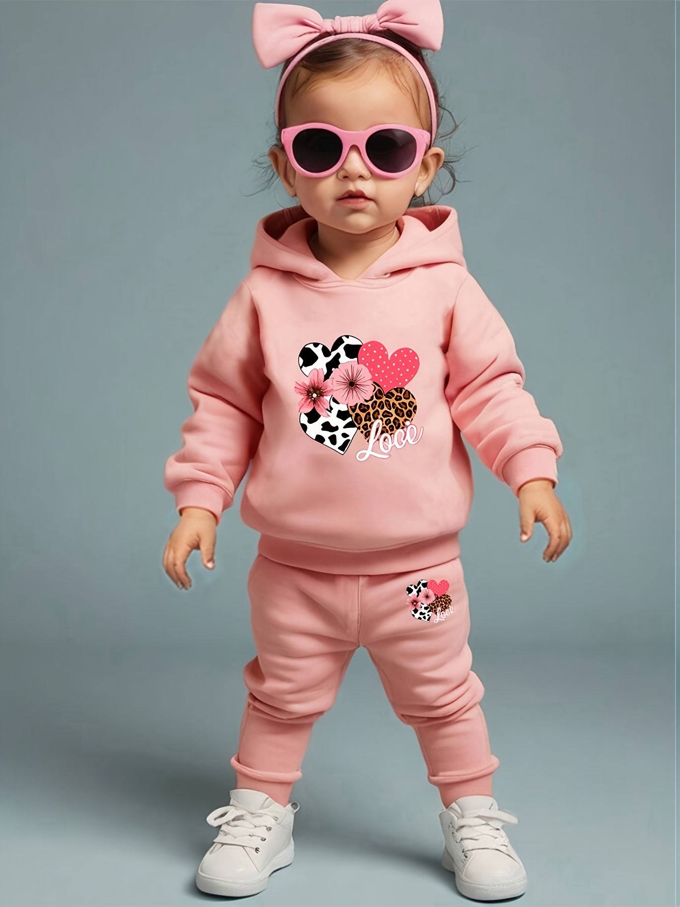 Baby Girl Love Love Flower Pat - огляд і ціна Plant Parent Hoodie