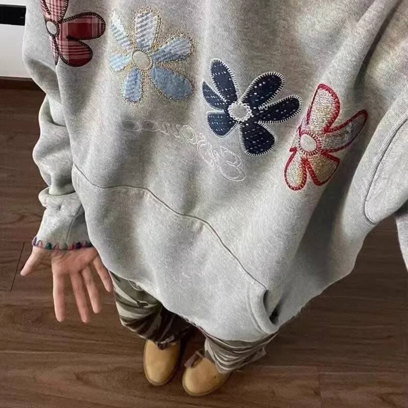 Street Small Flower Embroidery - огляд і ціна Plant Parent Hoodie